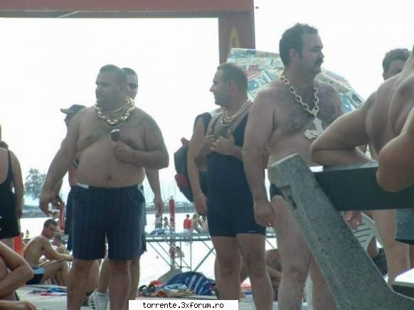 figurist ,men ,saituri ba da esti prost de tot la inceput credeam ca te faci ,pe ce clasa esti mah